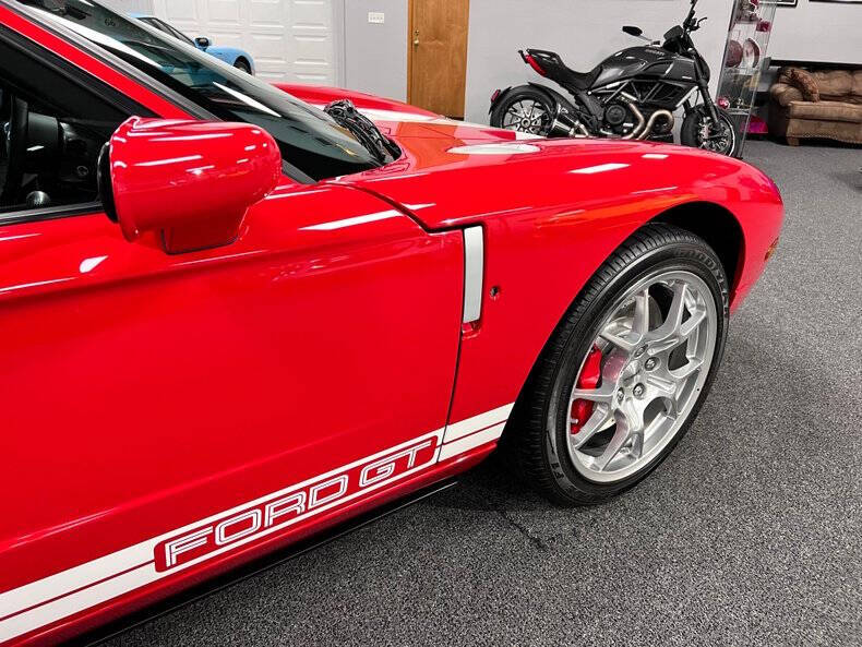 2005 Ford GT