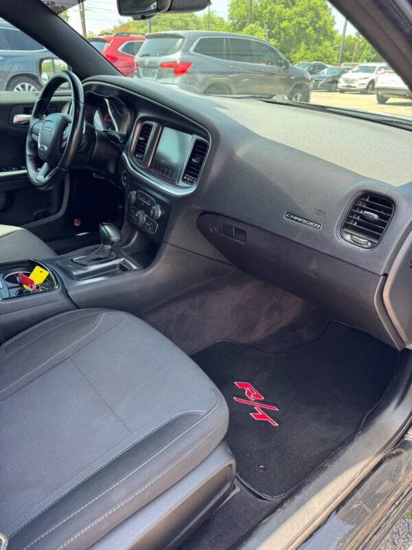 2016 Dodge Charger SXT