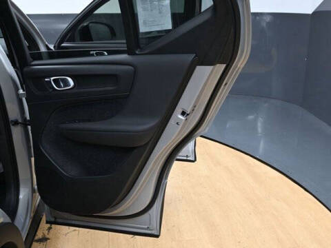 2025 Volvo EX40 Twin Core