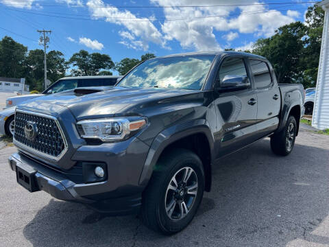 2018 Toyota Tacoma for sale at SOUTH SHORE AUTO GALLERY, INC. in Abington MA