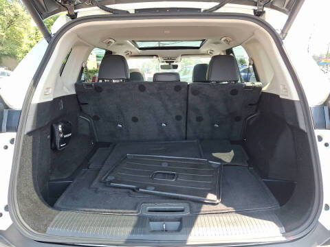 2022 Nissan Rogue SL