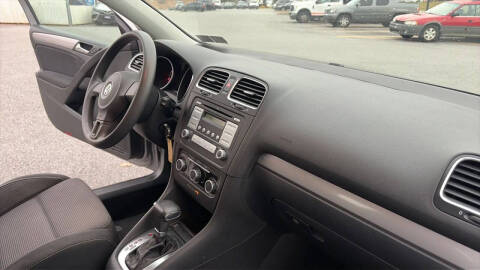 2010 Volkswagen Golf 2.5L PZEV