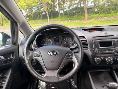 2016 Kia Forte5 LX