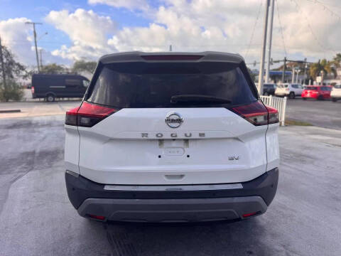 2021 Nissan Rogue SV