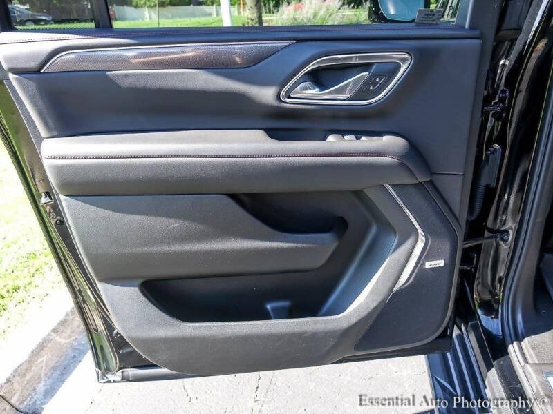 2024 Chevrolet Suburban RST