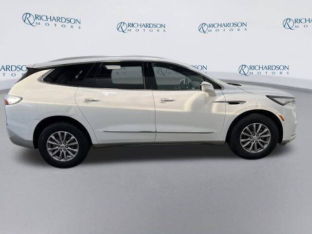 2024 Buick Enclave Premium