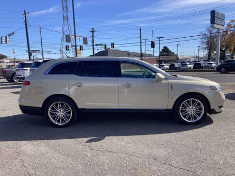 2016 Lincoln MKT EcoBoost