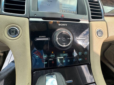 2018 Ford Taurus Limited