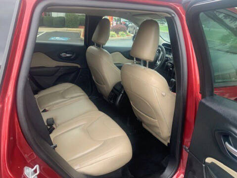 2016 Jeep Cherokee Sport