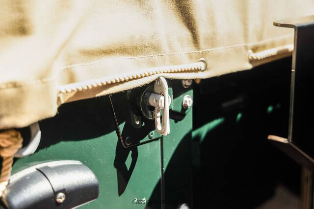1999 Land Rover Defender