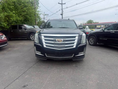 2018 Cadillac Escalade Platinum