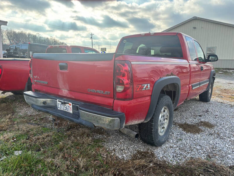 2003 Chevrolet Silverado 1500 LS photo 3