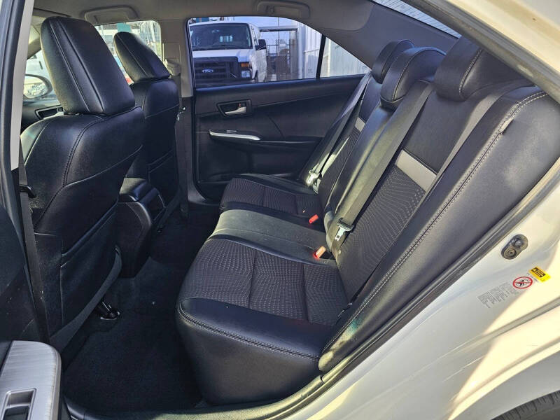 2014 Toyota Camry SE