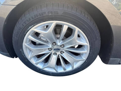 2015 Ford Taurus Limited