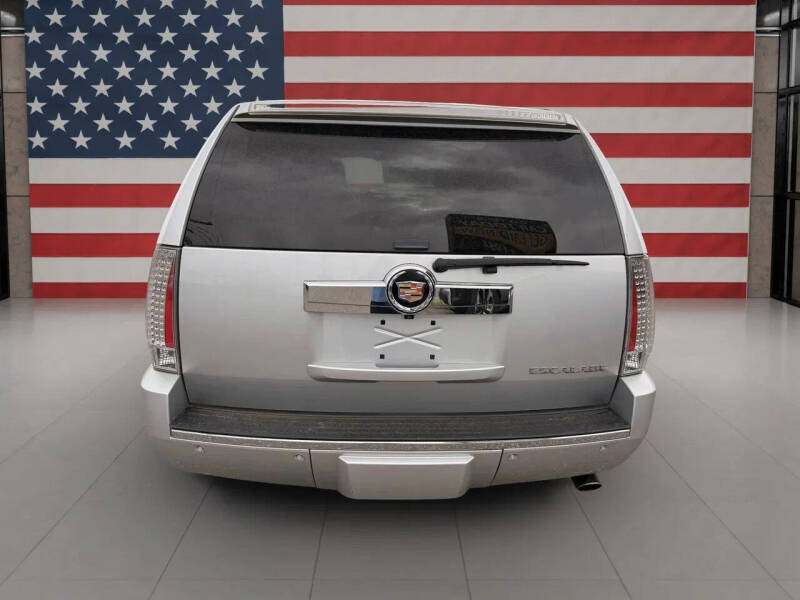 2013 Cadillac Escalade Luxury