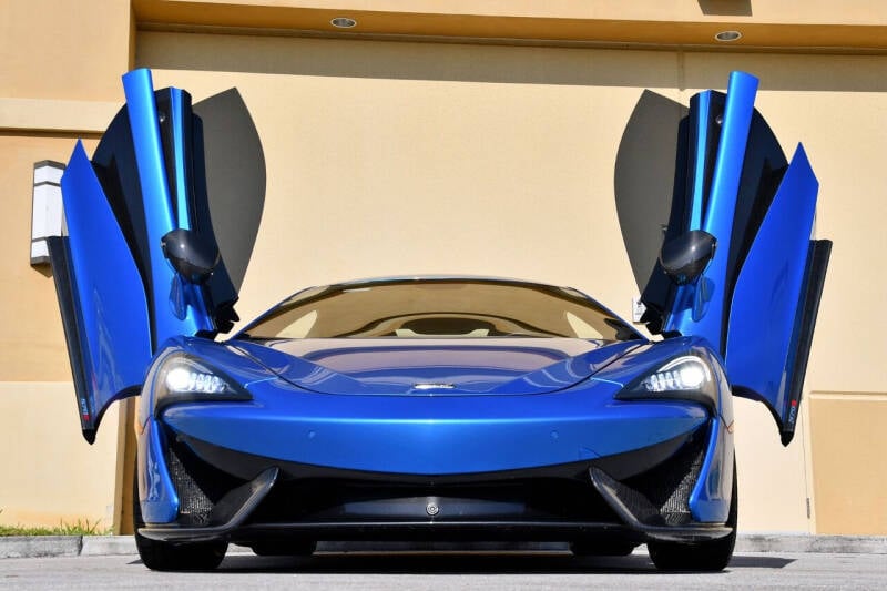 2016 McLaren 570S Base photo 34