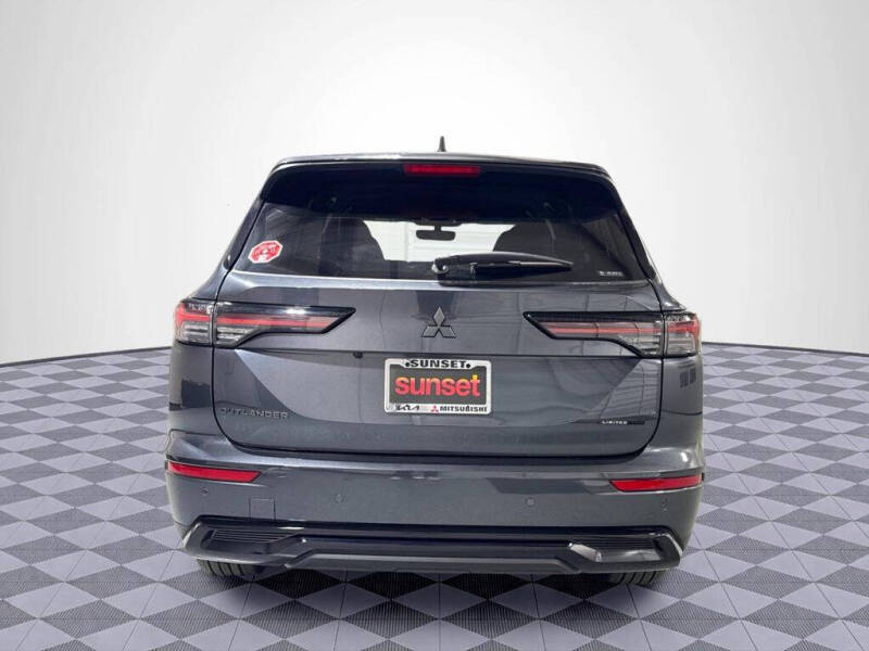 2026 Mitsubishi Outlander SE