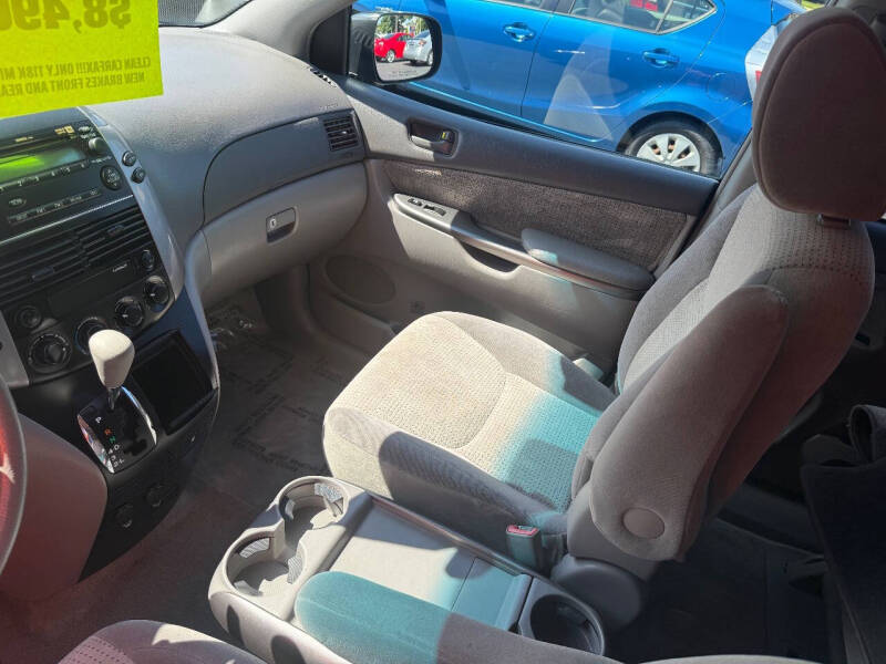 2009 Toyota Sienna