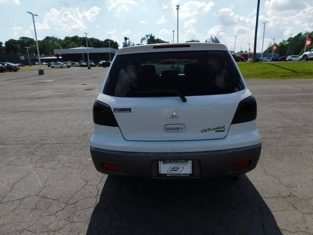 2003 Mitsubishi Outlander LS