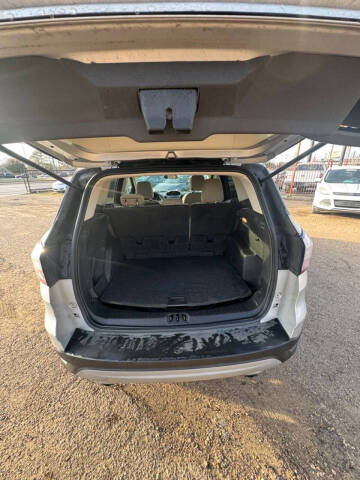 2017 Ford Escape SE