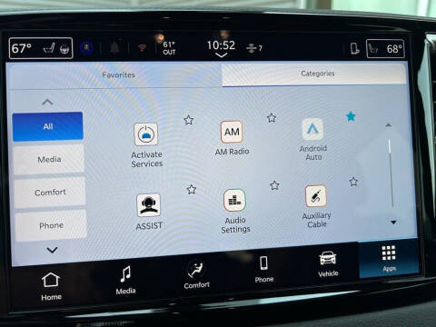 2025 Chrysler Voyager LX