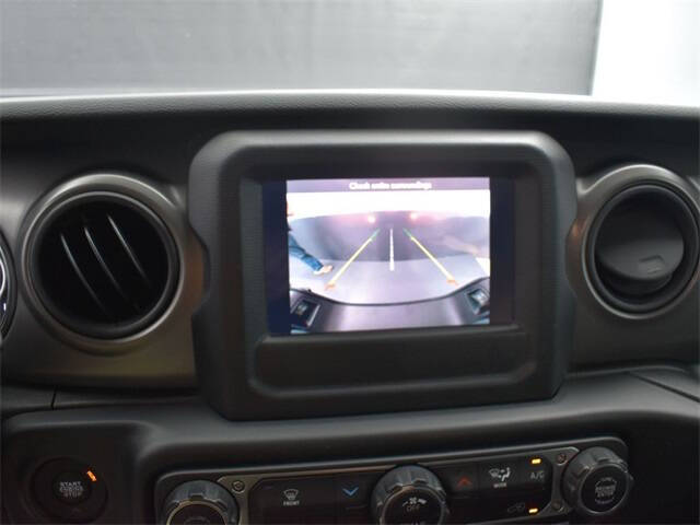 2023 Jeep Gladiator Sport