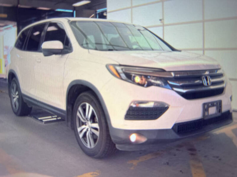 2017 Honda Pilot EX-L's photo