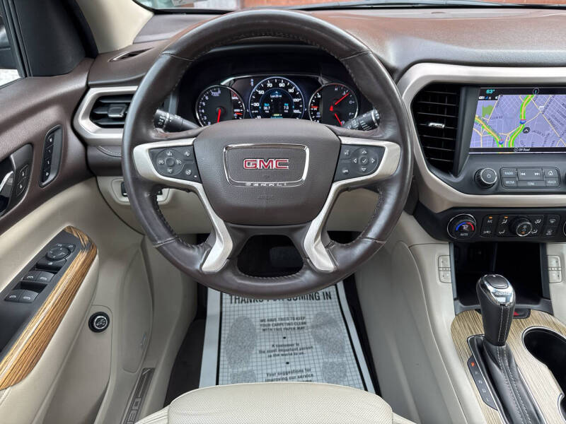 2017 GMC Acadia Denali
