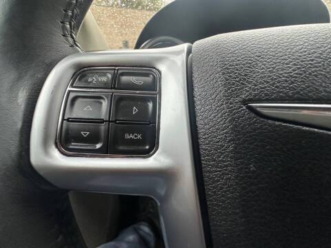 2012 Chrysler Town and Country Touring