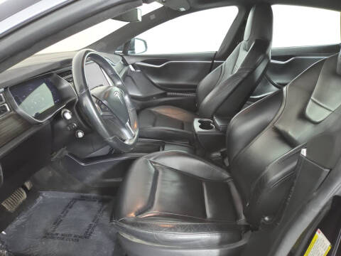 2016 Tesla Model S 70D