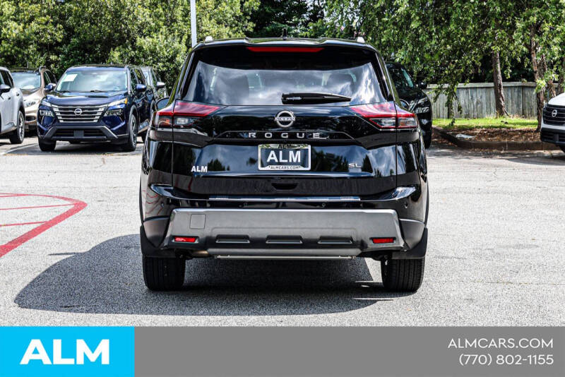 2025 Nissan Rogue SL