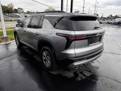 2025 Chevrolet Traverse LT
