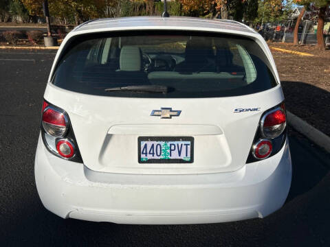 2014 Chevrolet Sonic LS Auto