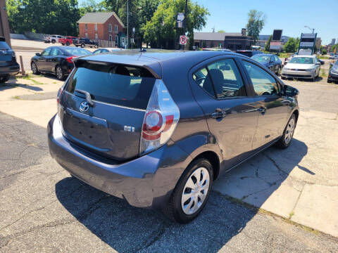 2013 Toyota Prius c