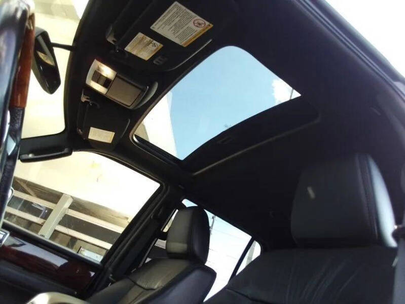 2016 Lincoln Navigator Select
