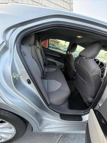 2019 Toyota Camry LE