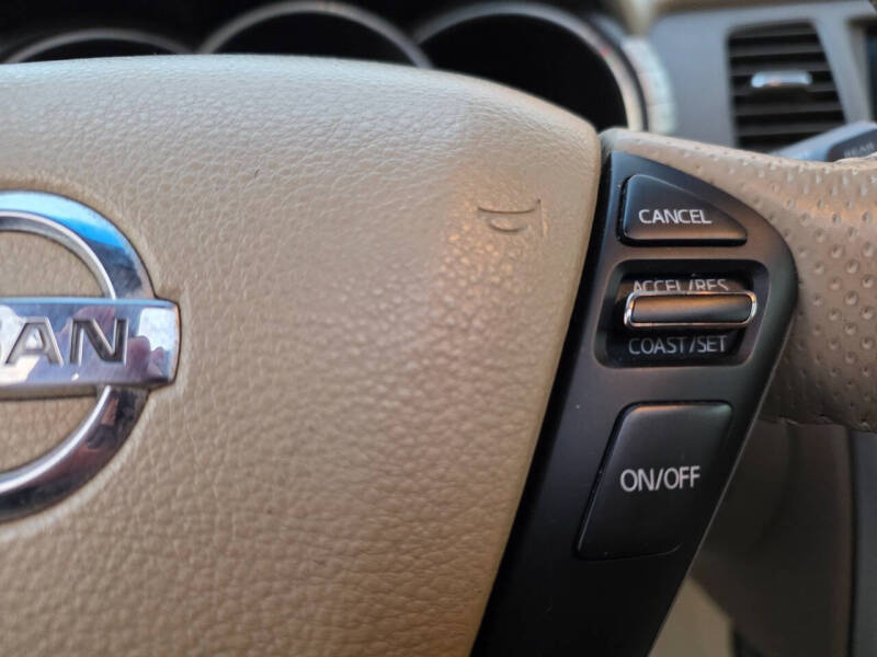 2010 Nissan Murano LE