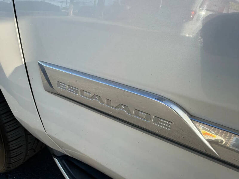 2015 Cadillac Escalade Luxury