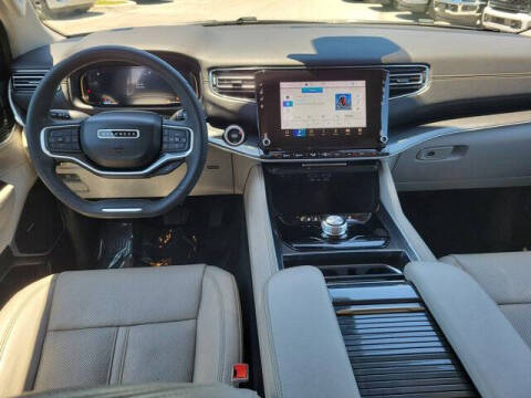 2023 Jeep Wagoneer
