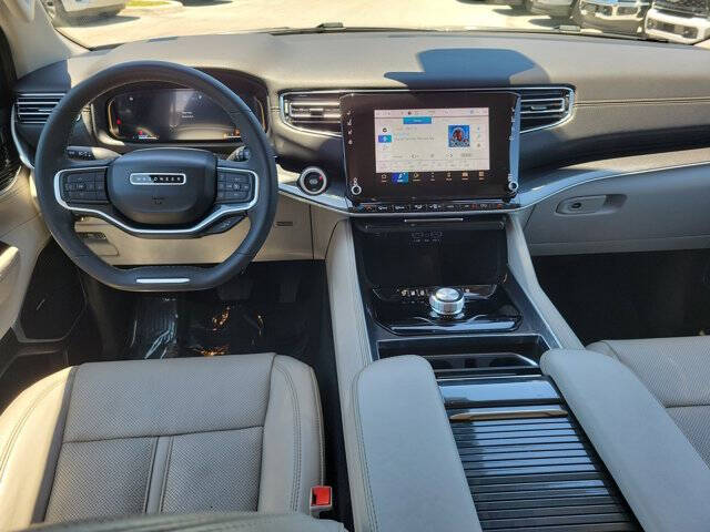 2023 Jeep Wagoneer
