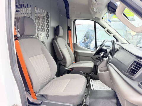 2023 Ford Transit 250