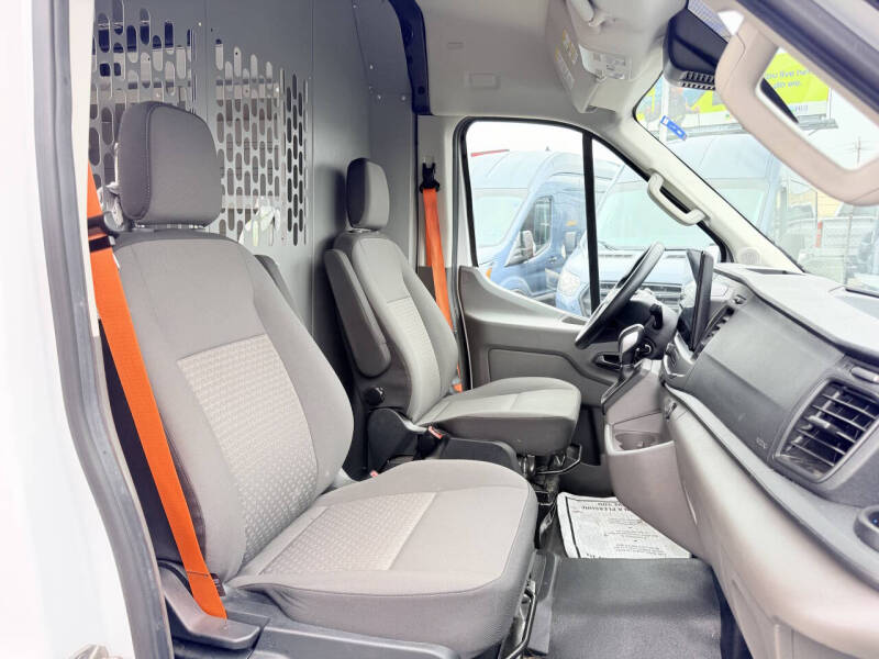 2023 Ford Transit 250