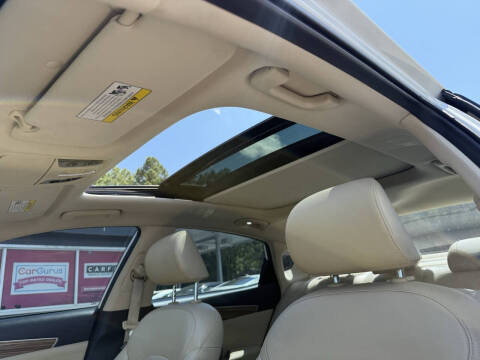 2017 Kia Cadenza Premium