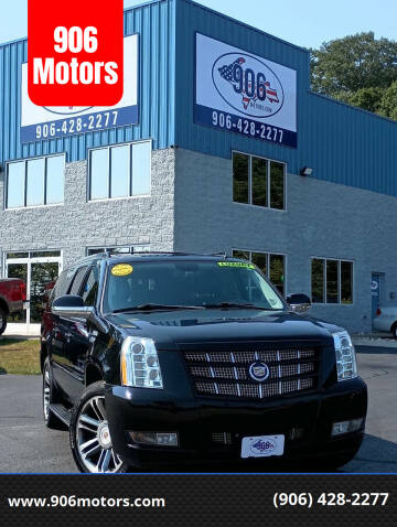 2013 Cadillac Escalade ESV for sale at 906 Motors in Gladstone MI