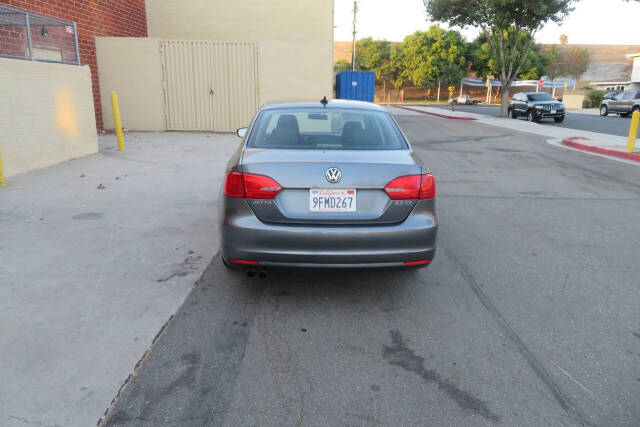 2012 Volkswagen Jetta for sale at The Car Vendor LLC in Bellflower, CA