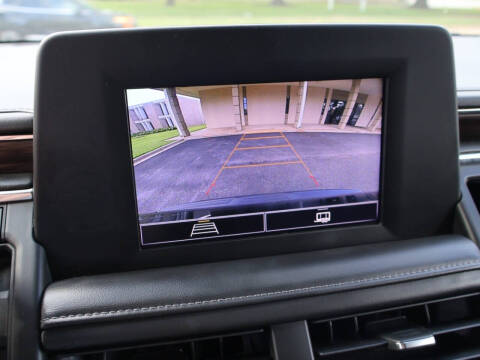 2023 Chevrolet Suburban LS