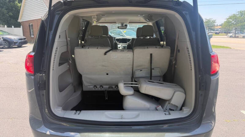 2020 Chrysler Pacifica Touring L