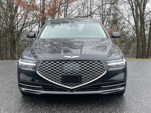 2020 Genesis G90