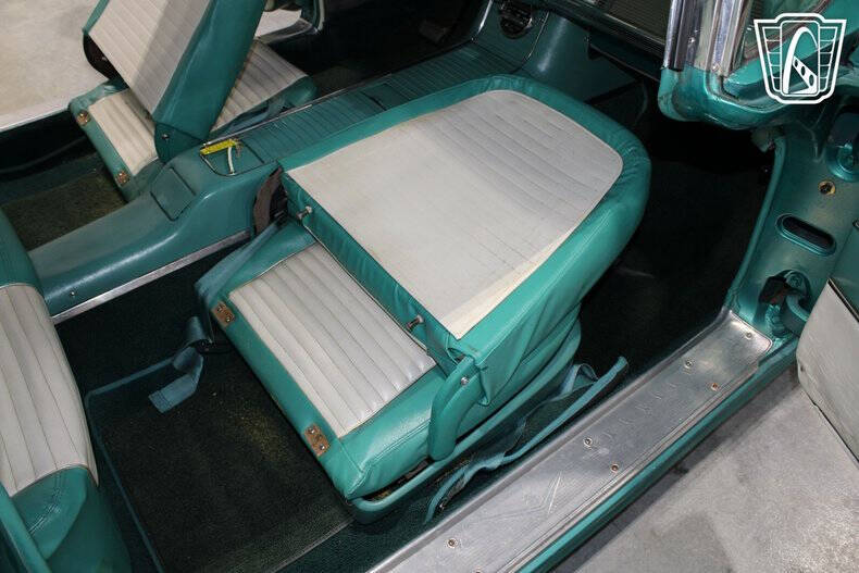 1958 Ford Thunderbird