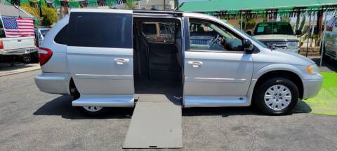2007 Chrysler Town and Country for sale at Pauls Auto in Whittier CA